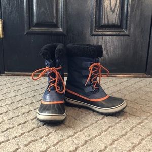 Sorel Waterproof Boots. Women’s 8. Barely worn.